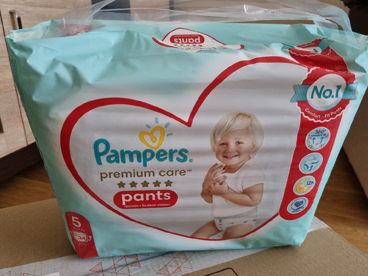 pampers 4 90 szt biedronka