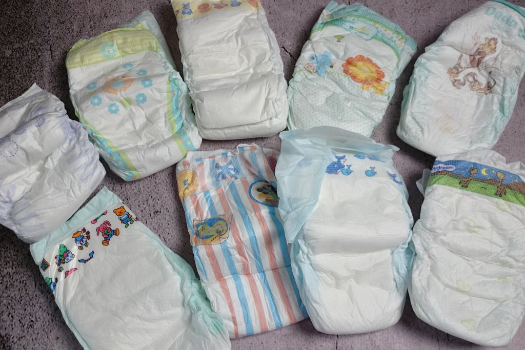 pampers pants po co jest niebieski pasek