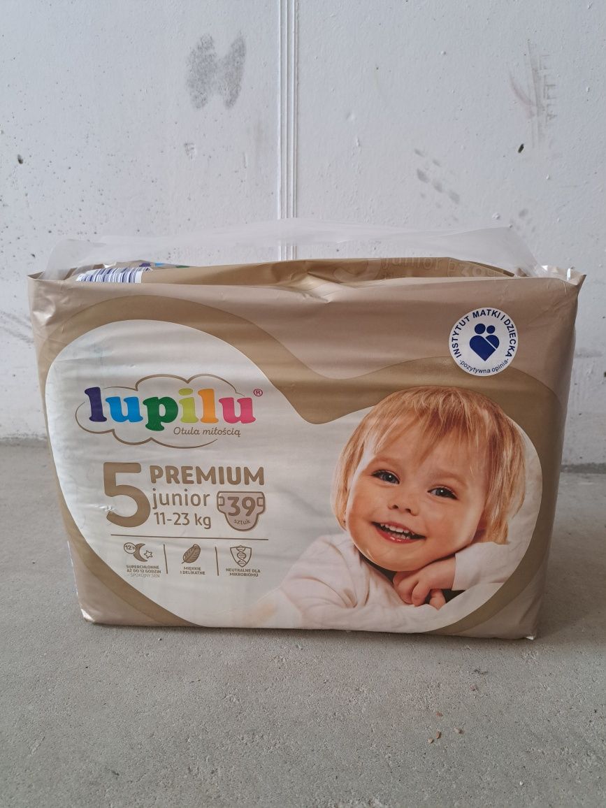 pieluchomajtki pampers reklama