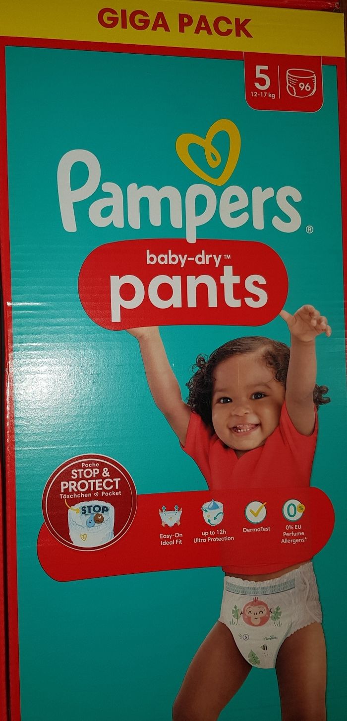 pampers pieluch pudło