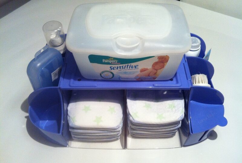 pampers pieluchomajtki midi 3