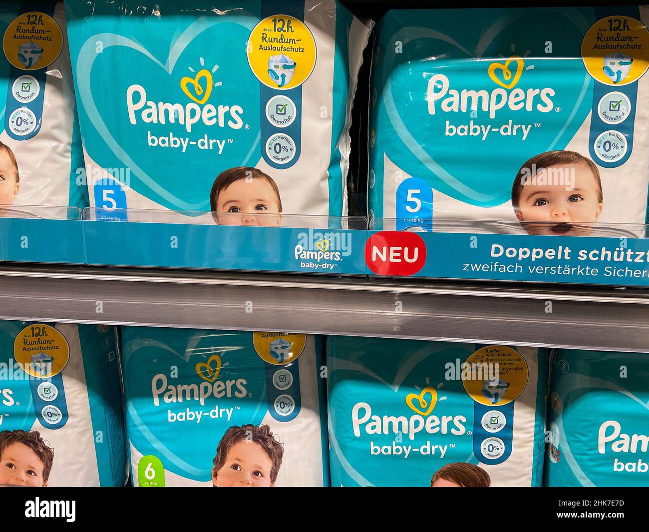 pampers premium protection vs baby dry