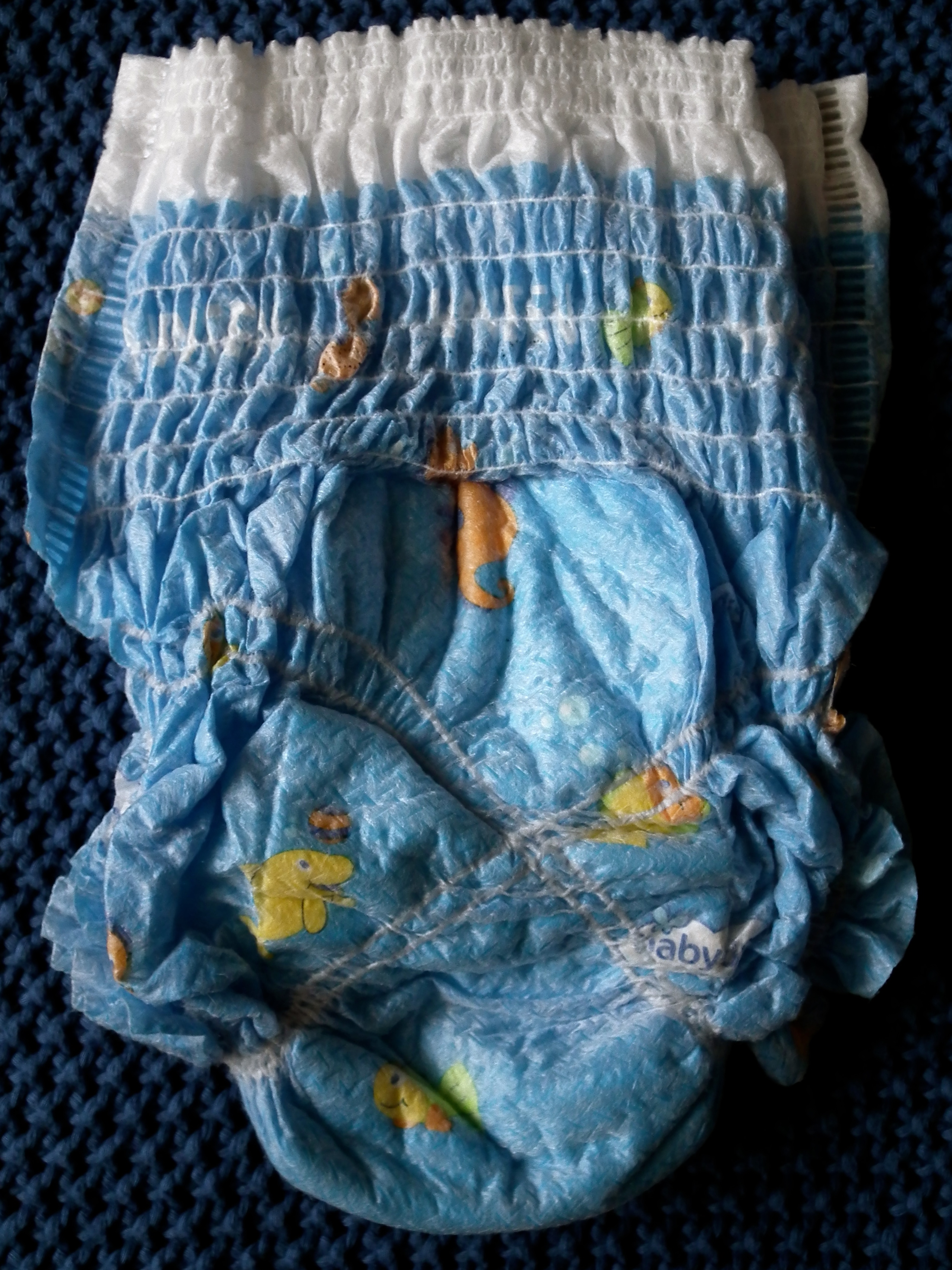 pampers pieluchomajtki extra large pants opis