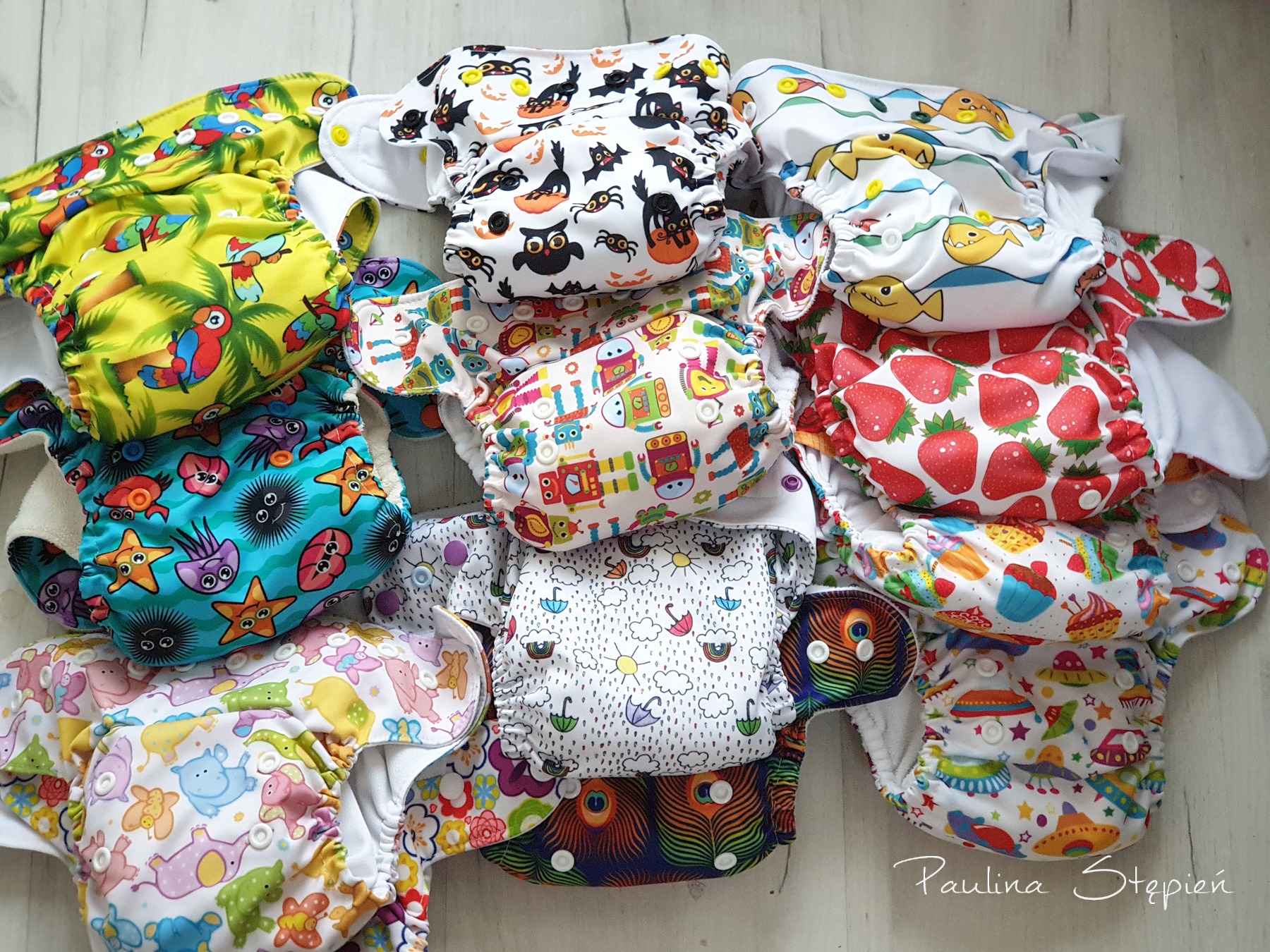 pieluchomajtki pampers carry